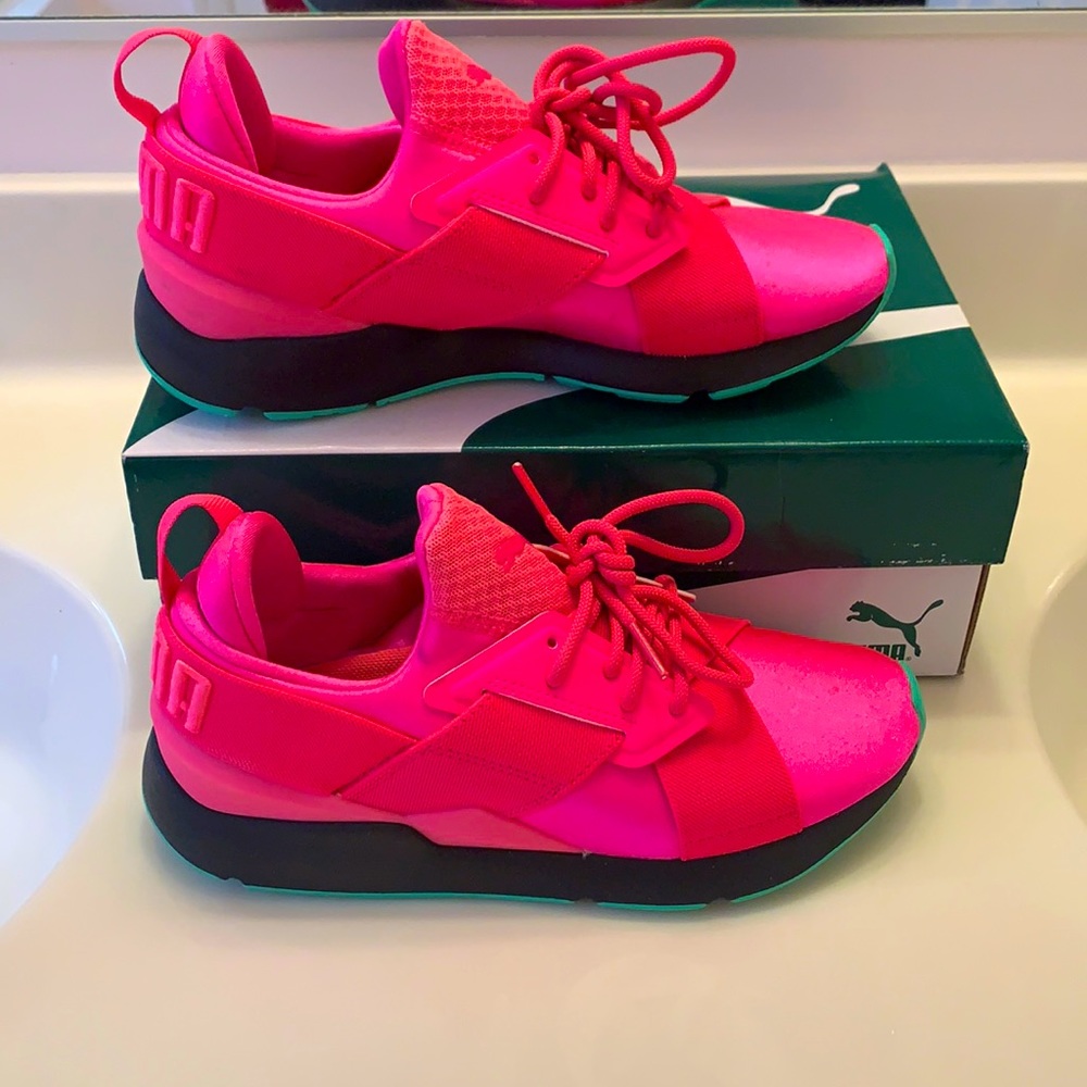 Puma Sneakers